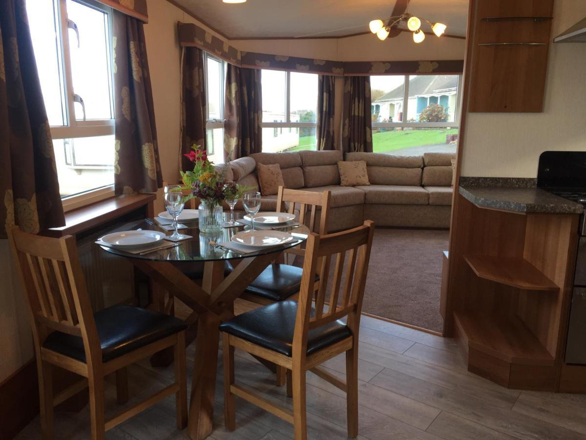 'hartland Caravan' With Sea Views * Bideford