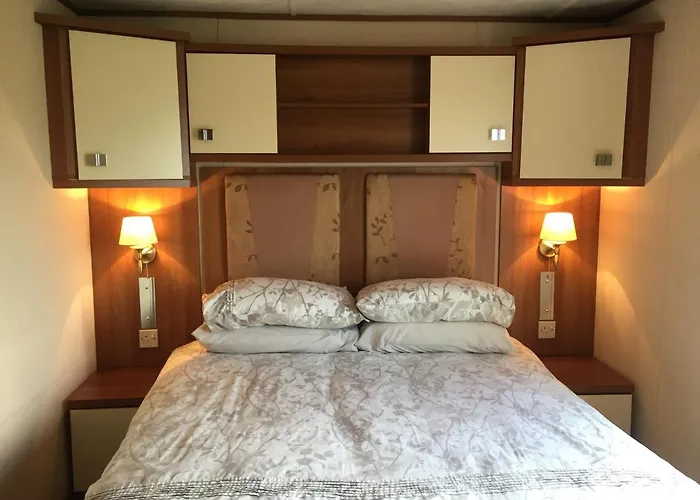 \'Hartland Caravan\' With Sea Views